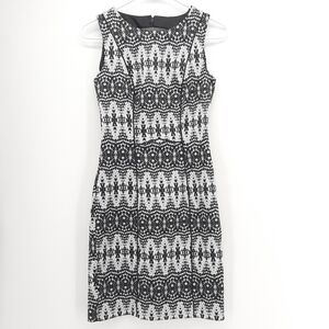 Women's Sleeveless Dress Black White Size 4
